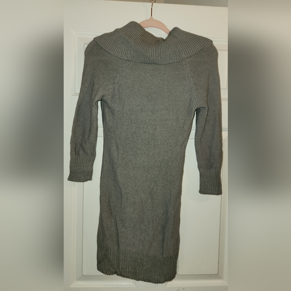 FINAL PRICE!! NWT ! AMERICAN EAGLE OUTFITTERS SWEATER DRESS! - Picture 3 of 4